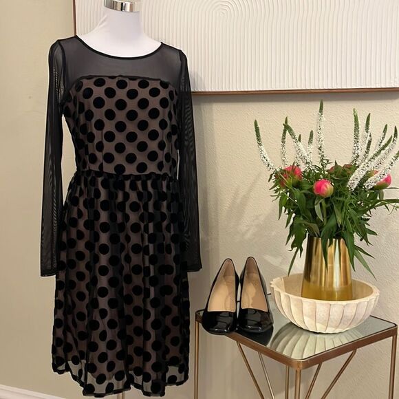 ANTHROPOLOGIE, SUNDAY IN BROOKLYN BLACK SPOTTED DRESS. Size 6 - Picture 1 of 12